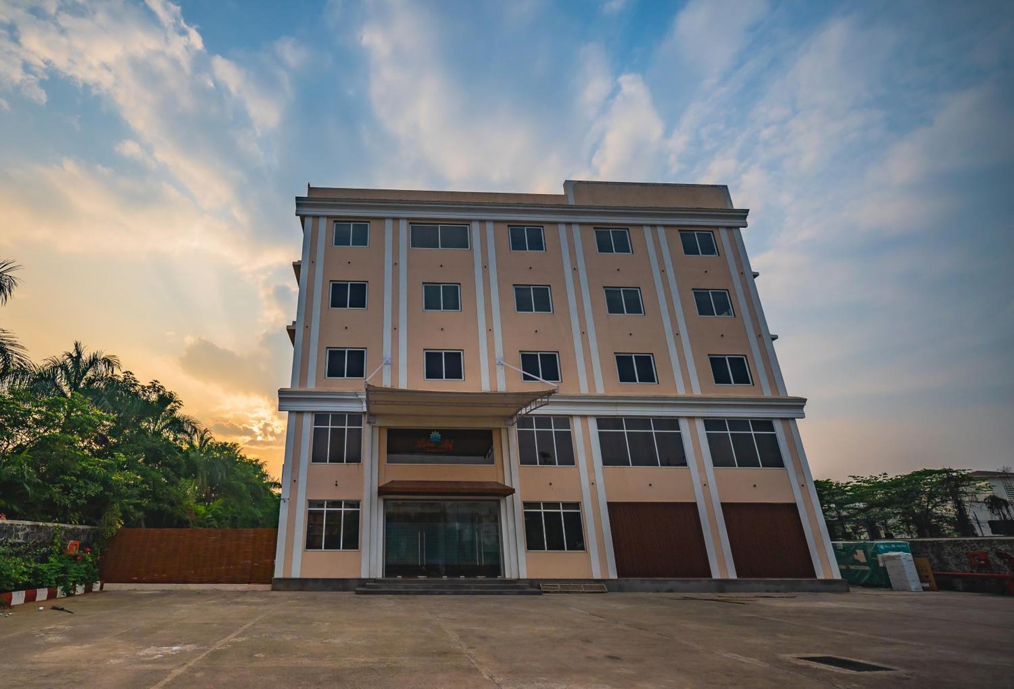 Lotus Leaf Hotel Pali  Exterior photo